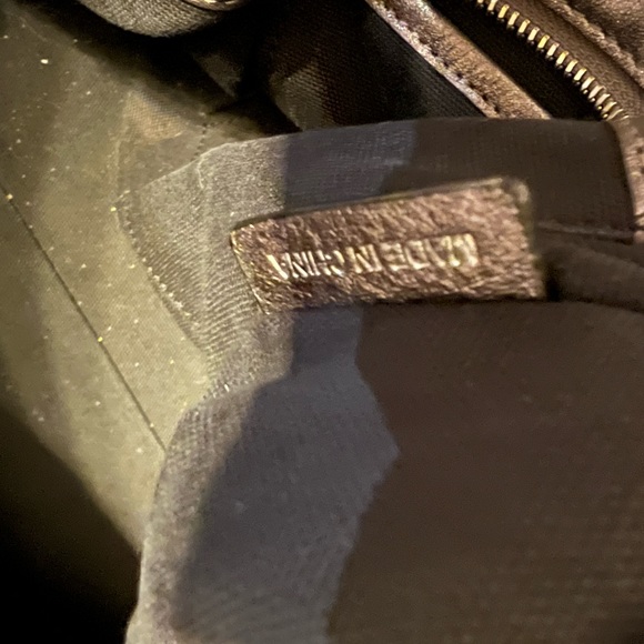 Burberry Purse used several times - Picture 4 of 5